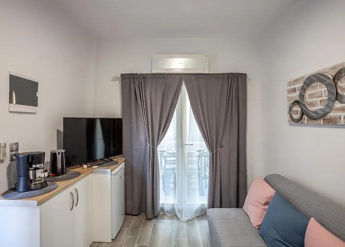 Flamingo Deluxe Studio